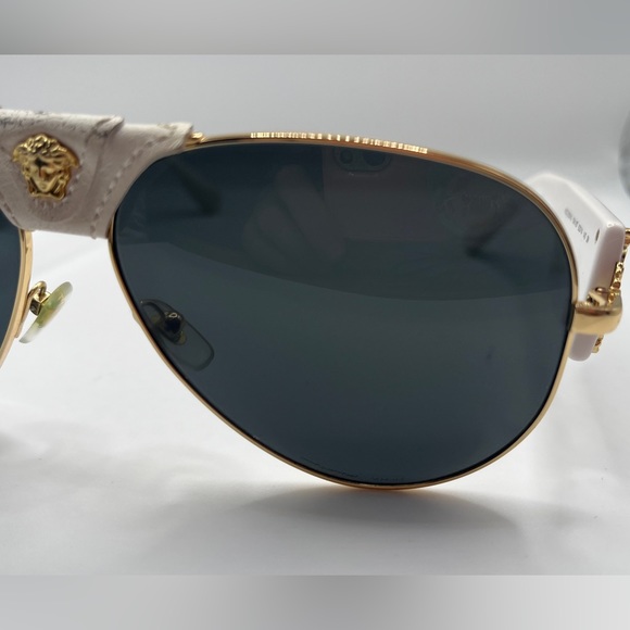 Versace White and Gold Aviators Women’s Sunglasses Discontinued - Picture 4 of 14